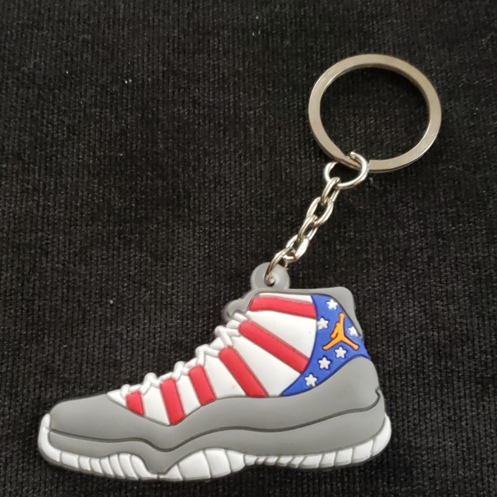🔥Jordan (red, wht, & blu) Shoe Keychain🇱🇷🔥
